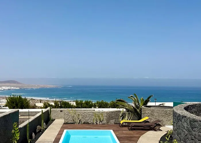 Canaryislandshost I Oliva Вилла Фамара