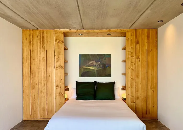 Canaryislandshost I Oliva * Фамара