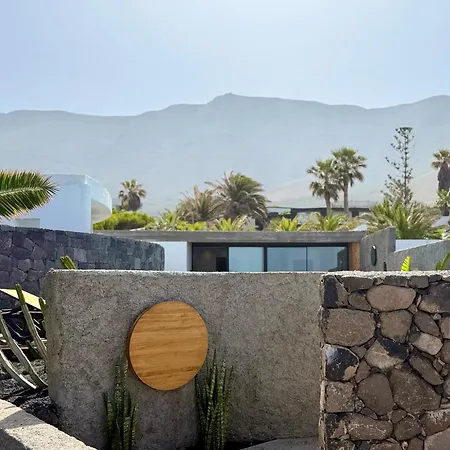 Canaryislandshost I Oliva Famara