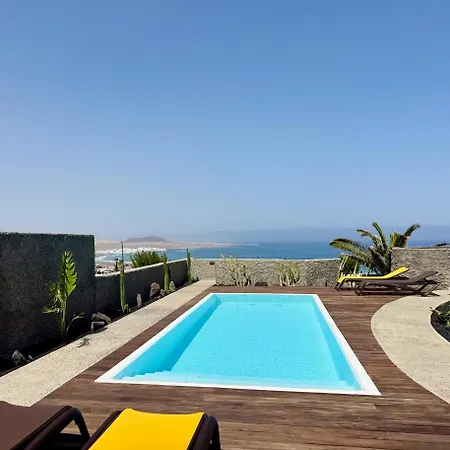 فيلة Canaryislandshost I Oliva *