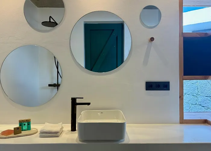 Canaryislandshost I Oliva Villa *