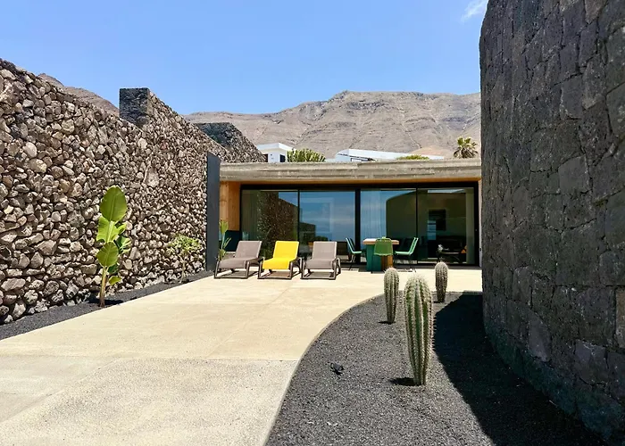 Canaryislandshost I Oliva *